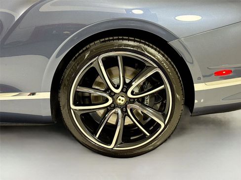 Used 2020 Bentley Continental GT image 29