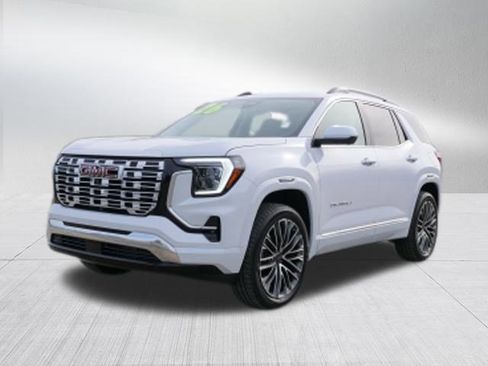 Used 2026 GMC Terrain Denali image 7