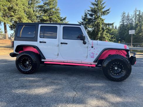 Used 2012 Jeep Wrangler Unlimited Sport AWD/4WD image 5