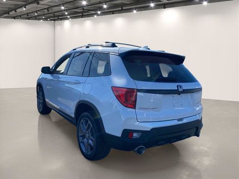 Used 2023 Honda Passport EX-L image 5