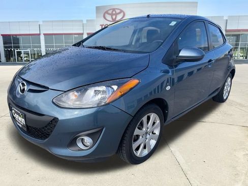 Used 2014 MAZDA MAZDA2 Touring FWD image 7