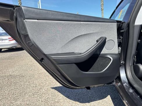 Used 2025 Tesla Model 3 Long Range image 22