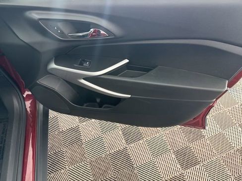 Used 2024 Chevrolet Trax RS w/ Driver Confidence Package image 21