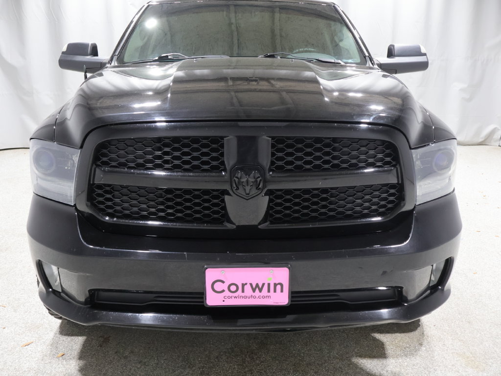 Used 2015 RAM 1500 Express w/ Black Ram 1500 Express Group AWD/4WD image 9