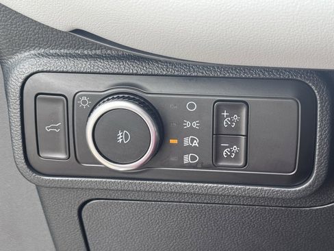 Used 2025 Ford Explorer Platinum w/ Ultimate Package image 25