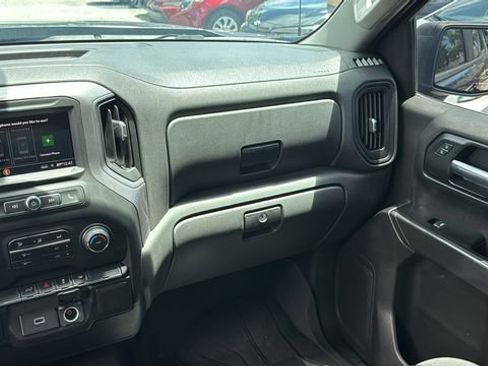 Used 2020 Chevrolet Silverado 1500 Custom w/ Custom Value Package RWD image 16