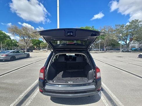 Used 2014 Jeep Compass Latitude w/ Sun/Sound Group image 29