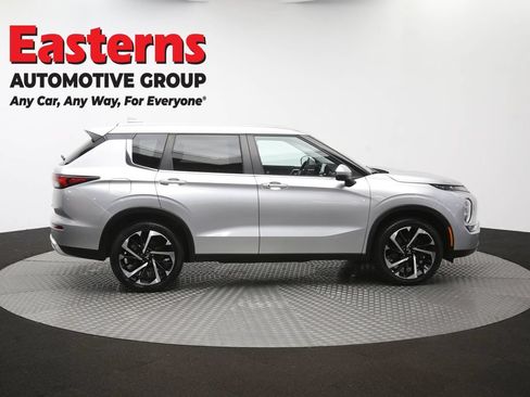 Used 2024 Mitsubishi Outlander SE AWD/4WD image 44