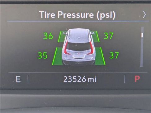 Used 2023 Cadillac XT4 Premium Luxury FWD image 11