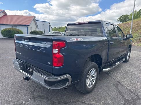 Used 2022 Chevrolet Silverado 1500 LT AWD/4WD image 10