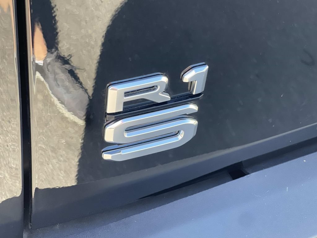 Used 2024 Rivian R1S Adventure Dual AWD/4WD image 9