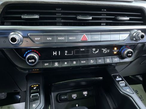 Used 2021 Kia Telluride EX w/ EX Premium Package image 23