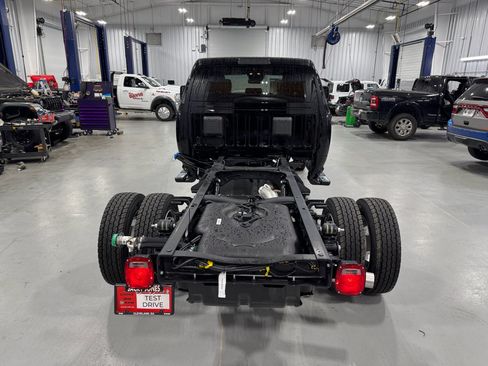 New 2025 RAM 4500 Tradesman image 7