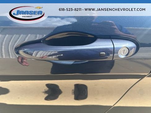 Used 2022 Jeep Cherokee Latitude Lux w/ Sun & Sound Group AWD/4WD image 12