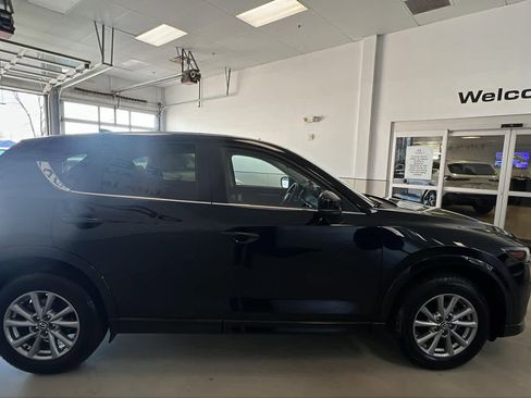 Certified 2025 MAZDA CX-5 AWD 2.5 S w/ Preferred Package image 6