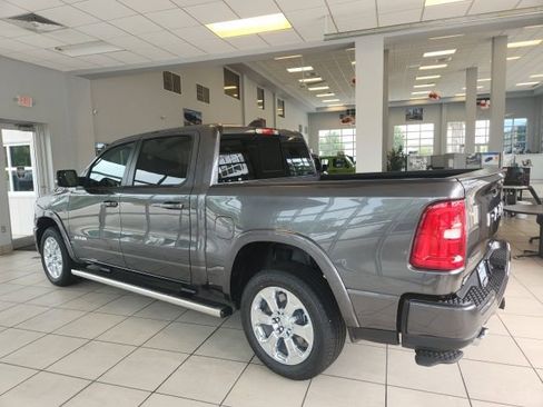 New 2026 RAM 1500 Big Horn AWD/4WD image 13