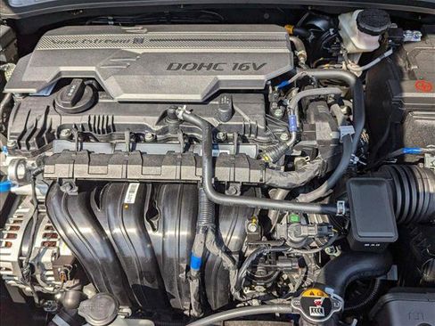 New 2025 Hyundai Elantra Sport image 15