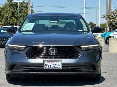 Used 2025 Honda Accord SE image 9