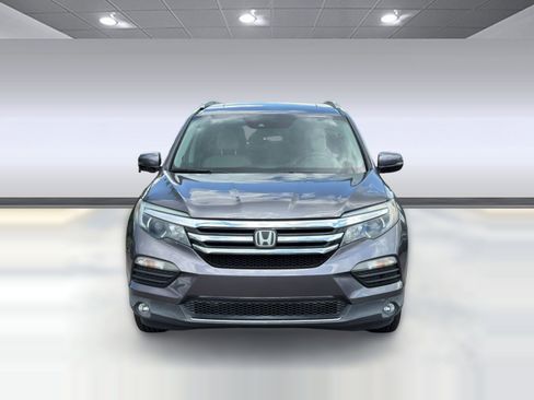 Used 2017 Honda Pilot Touring image 6