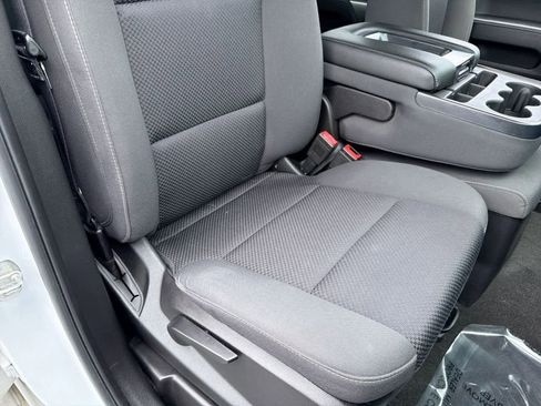 Used 2018 Chevrolet Silverado 1500 LT image 22