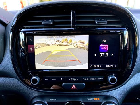 Used 2022 Kia Soul Turbo image 4