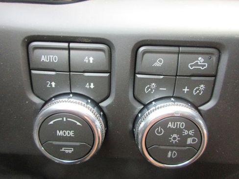 New 2026 GMC Sierra 1500 AT4 w/ AT4 Premium Package AWD/4WD image 19