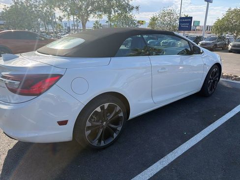 Used 2019 Buick Cascada Premium FWD image 10