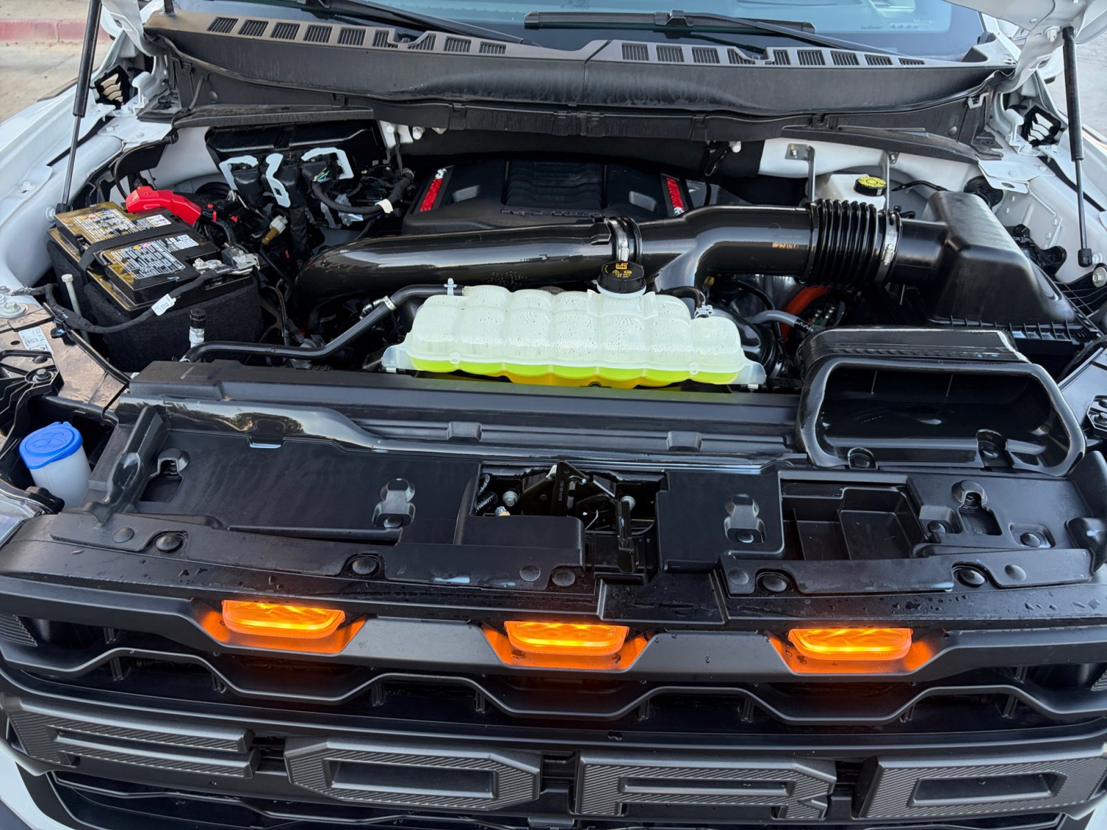 Used 2025 Ford F150 Raptor AWD/4WD image 31