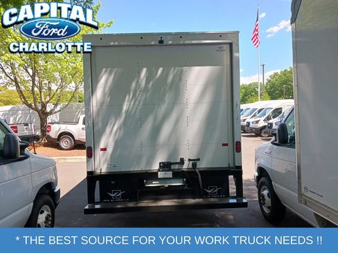 New 2027 Ford E-350 and Econoline 350 Super Duty w/ Power Equipment Group RWD image 3