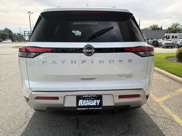 Certified 2024 Nissan Pathfinder Platinum w/ Cargo Package AWD/4WD image 7