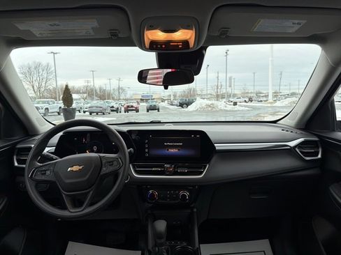 Used 2024 Chevrolet TrailBlazer LT image 12