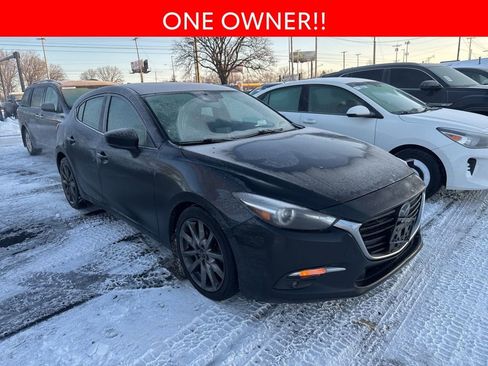 Used 2018 MAZDA MAZDA3 Grand Touring w/ Premium Equipment Package image 3