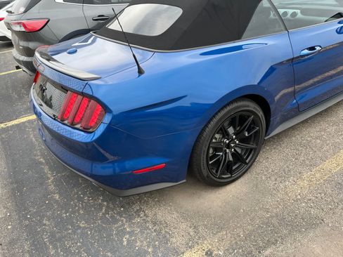 Used 2017 Ford Mustang GT Premium w/ Equipment Group 401A RWD image 12