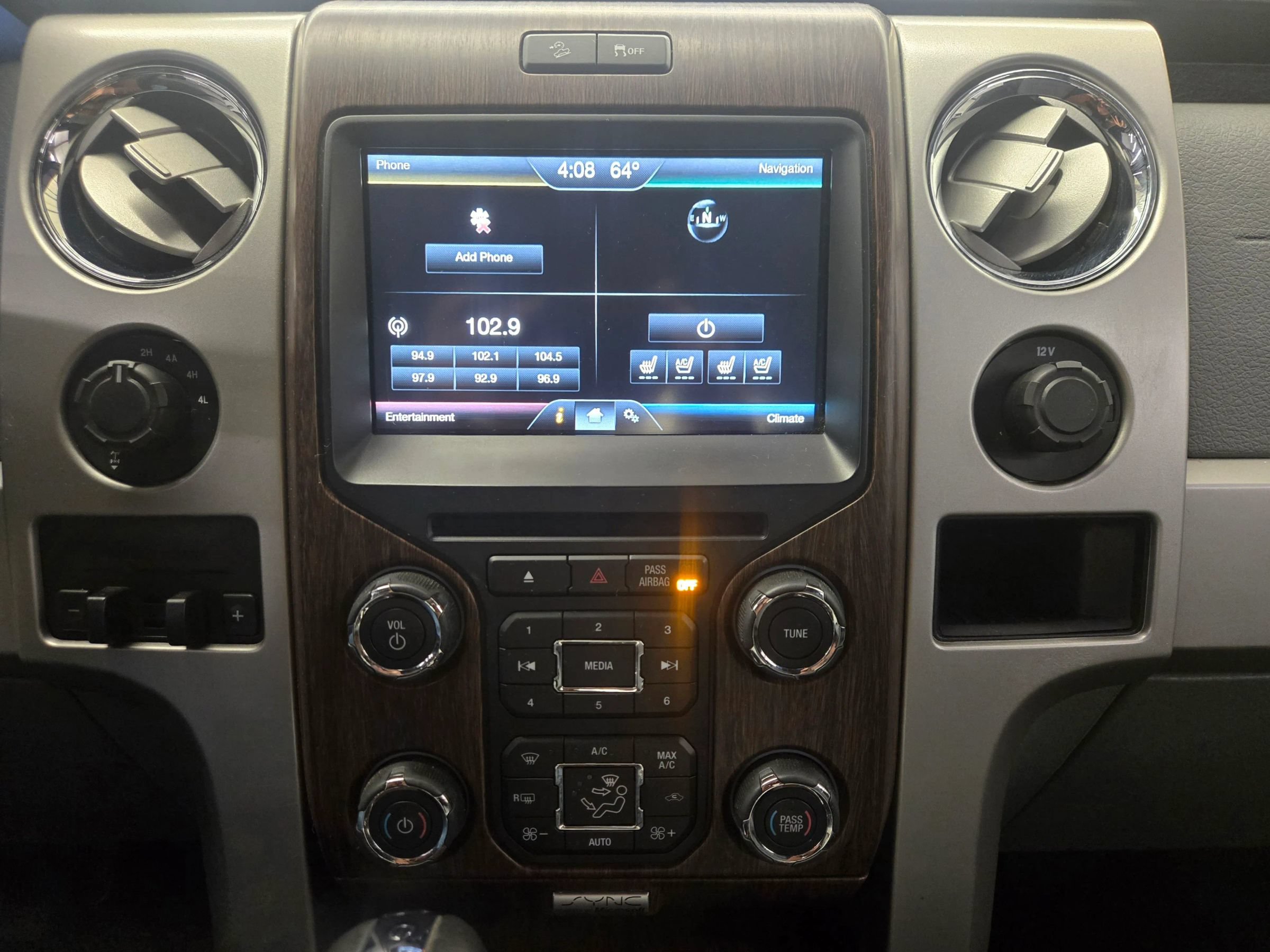 Used 2014 Ford F150 Lariat w/ Equipment Group 502A Luxury AWD/4WD image 12