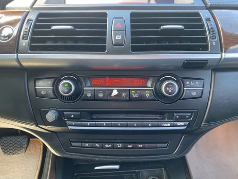 Used 2012 BMW X5 xDrive50i AWD/4WD image 17
