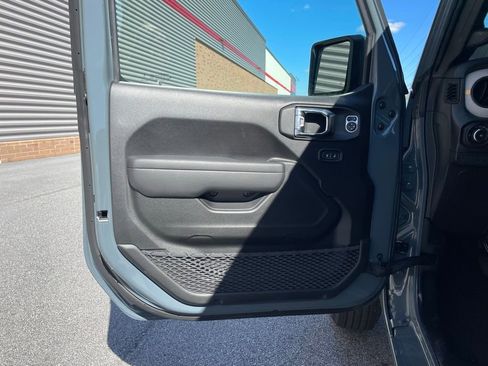 New 2026 Jeep Wrangler Sport S image 9