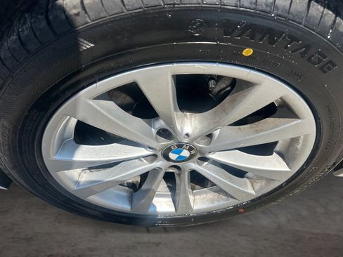 Used 2018 BMW 320i xDrive Sedan AWD/4WD image 18