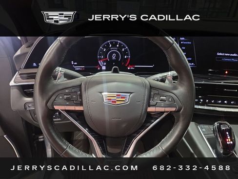 Used 2023 Cadillac Escalade ESV V image 15