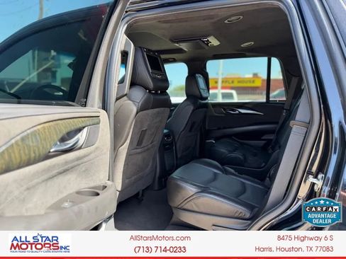 Used 2019 Cadillac Escalade Platinum w/ Escalade Sport Edition AWD/4WD image 11