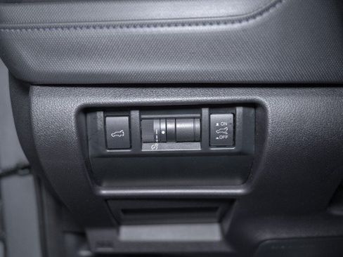 Used 2026 Subaru Forester Premium AWD/4WD image 18
