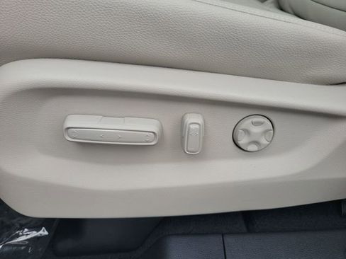 New 2026 Honda Odyssey EX-L image 40