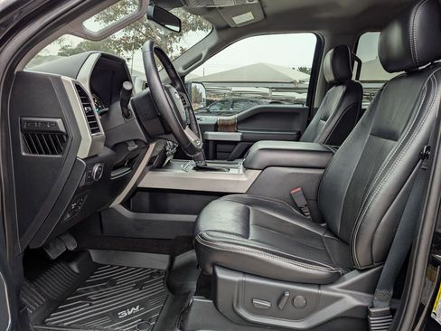 Used 2020 Ford F150 Lariat image 10