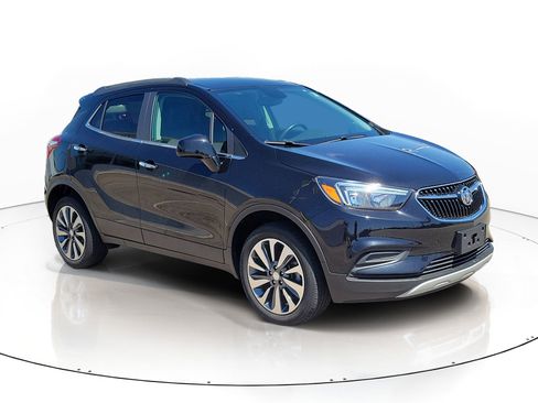 Used 2022 Buick Encore Preferred w/ Safety Package image 2