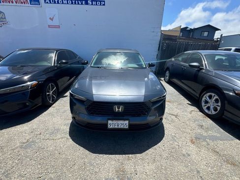 Used 2025 Honda Accord SE image 3