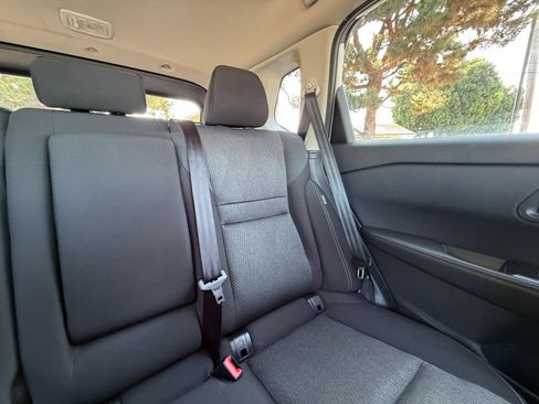 Used 2025 Nissan Rogue SV FWD image 29