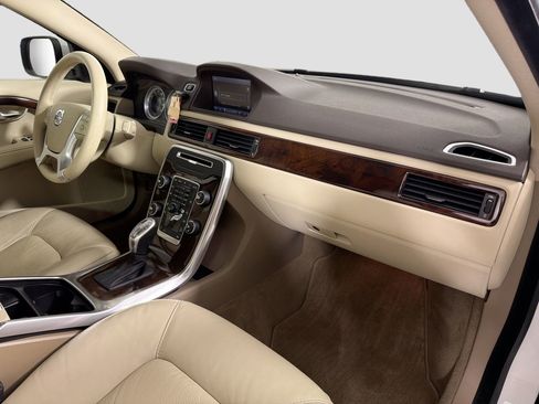 Used 2013 Volvo XC70 T6 image 27