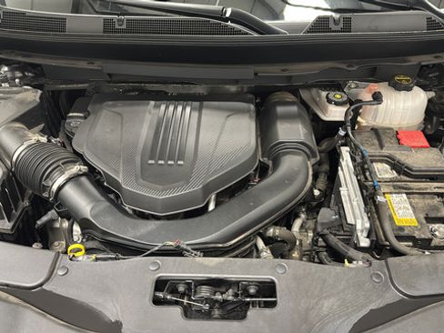 Used 2024 Chevrolet Traverse Z71 AWD/4WD image 28