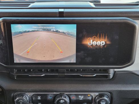 Used 2024 Jeep Wrangler Sport image 17