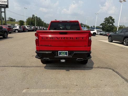 Certified 2021 Chevrolet Silverado 1500 LT Trail Boss w/ LPO, Dark Essentials Package AWD/4WD image 5