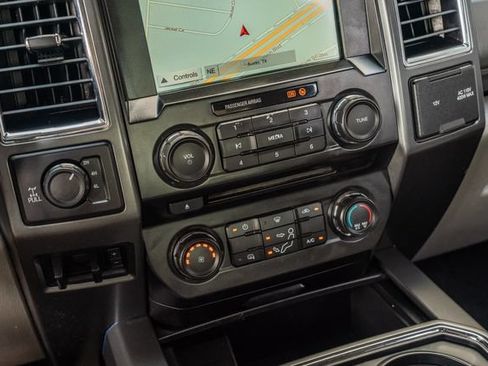 Used 2017 Ford F250 XLT w/ XLT Value Package AWD/4WD image 29